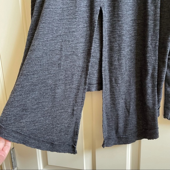 Free People split back high-low turtleneck top - Picture 7 of 9